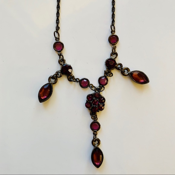 Bellagio Crystals Jewelry - NEW BELLAGIO Maroon Crystal Necklace